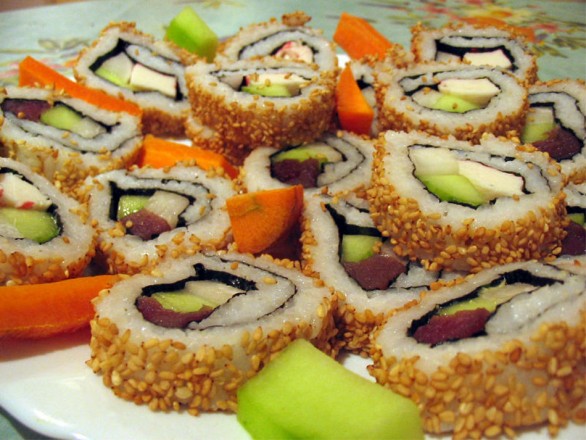  Sushi lăn qua vừng