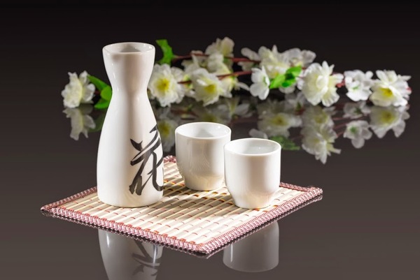 Những sự thật th&uacute; vị về rượu Sake m&agrave; bạn cần biết